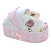 Trusou tip landou pentru botez de fete, Model brodat cu Lebada, roz, 8 piese, Recostore®, REC5005/19