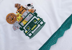 Set trusou complet pentru botez de Baieti, Verde, model Safari, 14 piese, Costum, Lumanare cu Safari, trusou brodat si pantofiori, REC2561