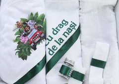 Set trusou complet pentru botez de baieti, verde, model Safari, 13 piese, Costum, Lumanare cu Safari, trusou imprimat si pantofiori, Recostore®, REC2596