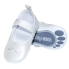 Set trusou complet pentru botez de fete model Zana, 10 piese, Rochita, lumanare cu zana, trusou tip landou brodat si pantofiori, Recostore®, REC2494