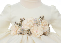 Set botez fete, culoare ivoire, model ingeras Mayra, trusou, rochita si lumanare, REC3170