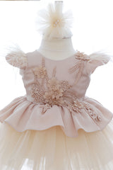 Rochita eleganta pentru botez, crem, 2 piese, rochie si bentita, REC3462