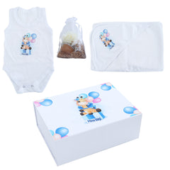 Set prima baita dupa botez cu nasii, body, prosop si saculet cu mirodenii, Girafa, REC2558