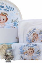 Set "Prima baita cu nasii" model baietel in cadita, 5 piese, body, prosop, borcan mirodenii, scrisoare si cutie, Recostore® REC3542