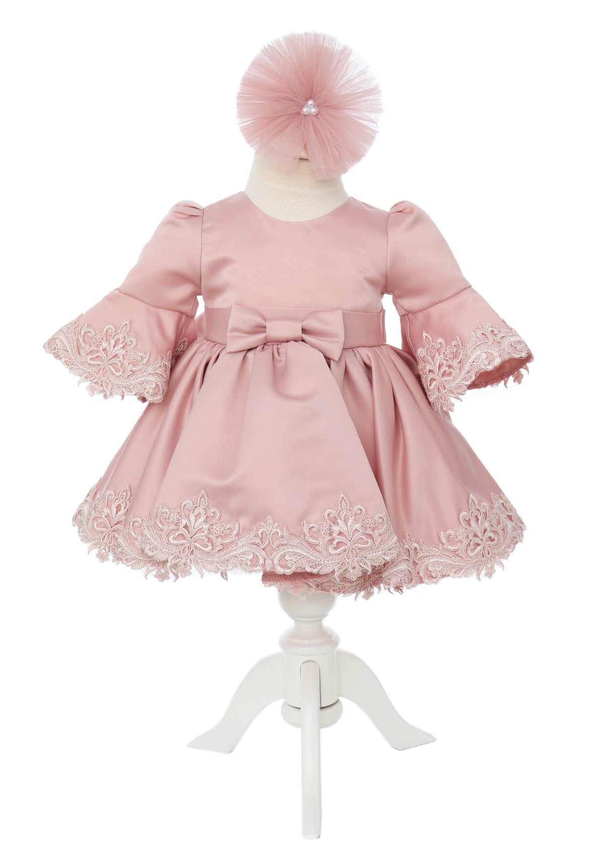 Rochita roz pudrat cu maneci tip clopot si dantela pentru botez de fete, 2 piese, Recostore®, REC2524