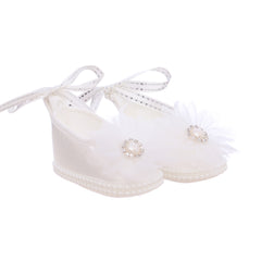 Pantofiori pentru botez, albi cu floricica si perlute, REC3287