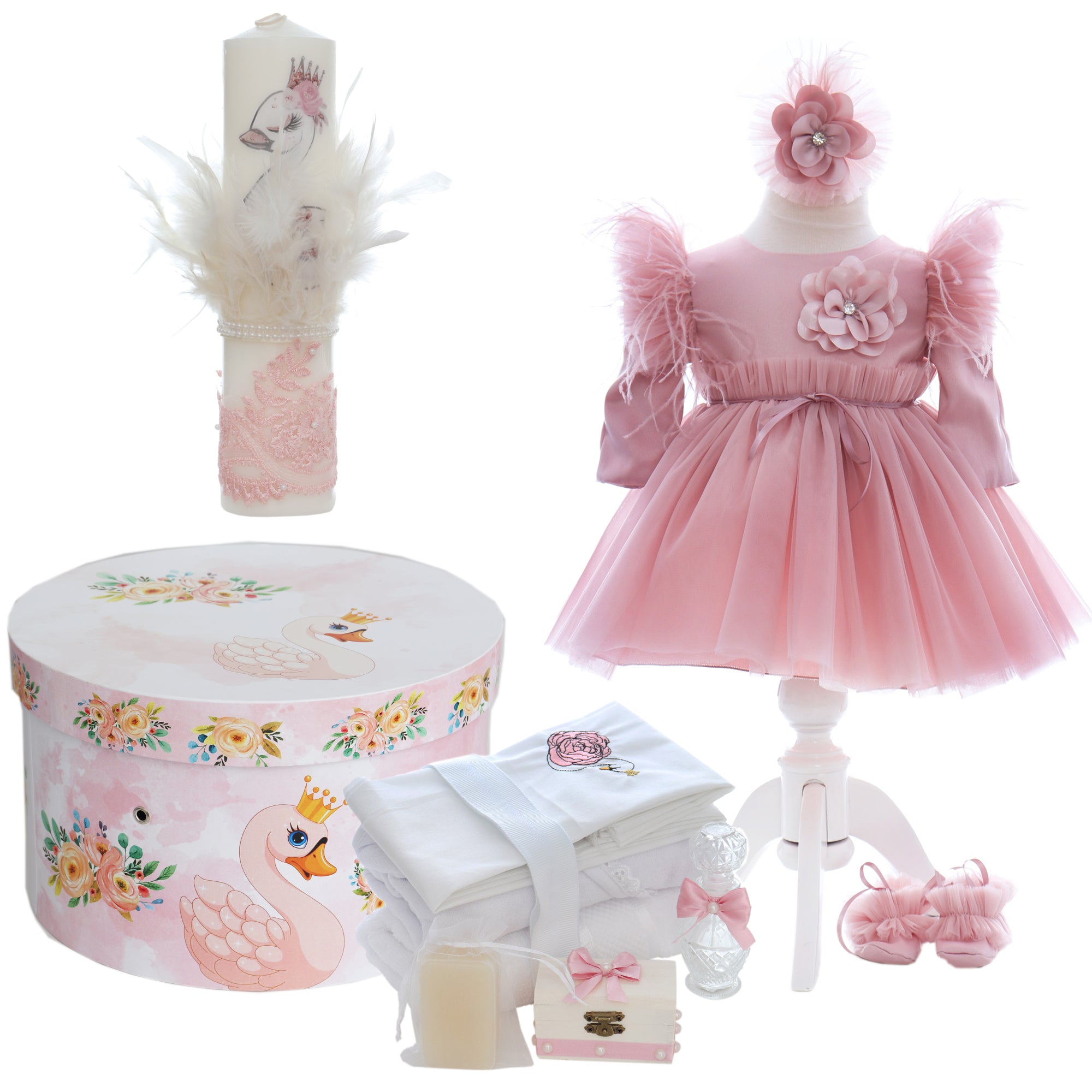 Trusou complet pentru botez de fete personalizat cu lebada, trusou brodat, lumanare, rochita cu bentita si pantofiori, roz pudrat, 12 piese, Recostore®, REC2692