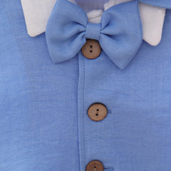 Costumas de vara din muselina pentru botez, bleu, 5 piese, camasa, papion, pantaloni, vesta, bascuta pentru baieti, REC3310