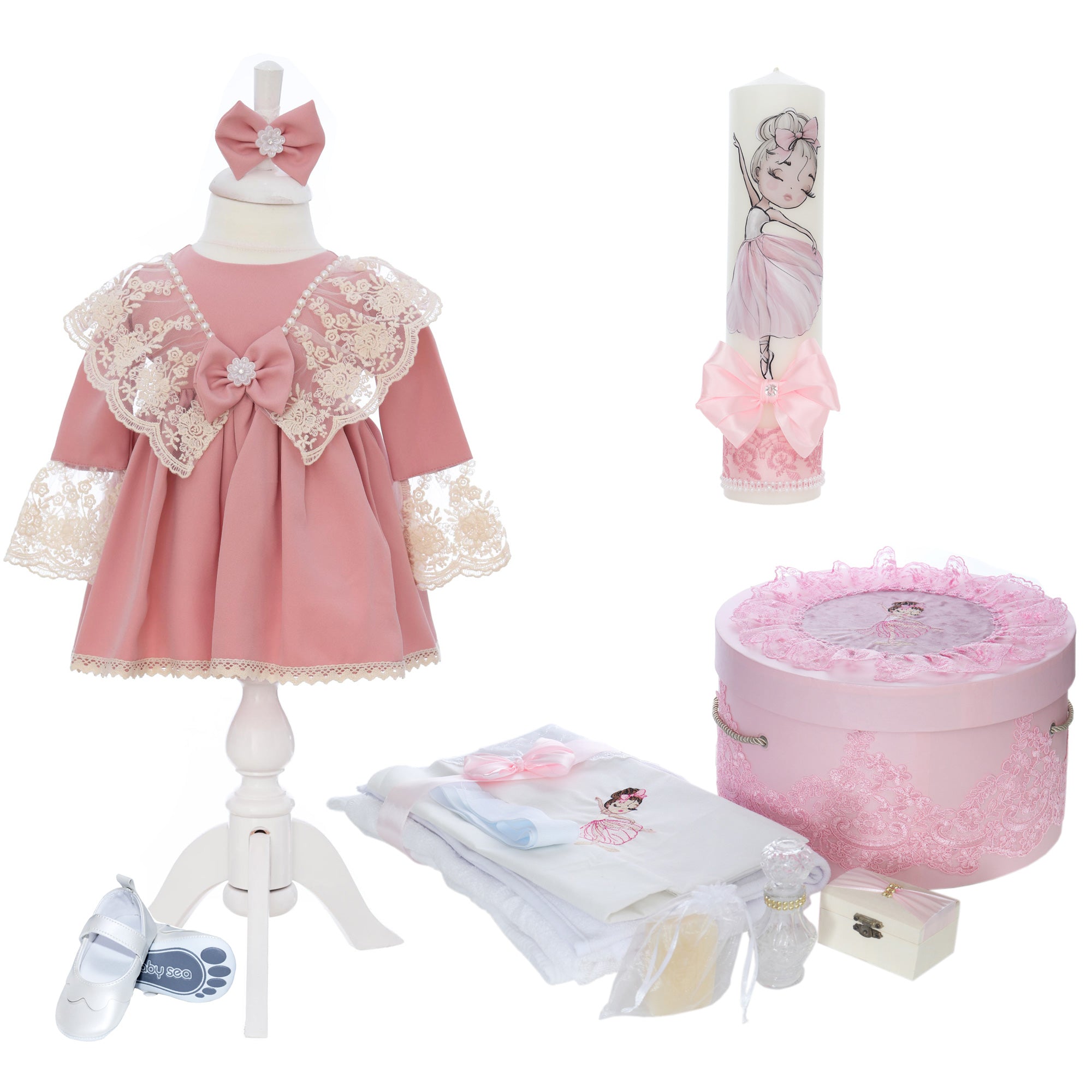 Trusou botez fete, culoare roz pudrat, model Balerina, trusou, rochita si lumanare, REC3192