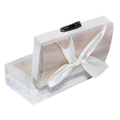 Cutiuta cufar din lemn cu dantela ivoire pentru prima suvita a bebelusului, 10x5x5 cm, REC311