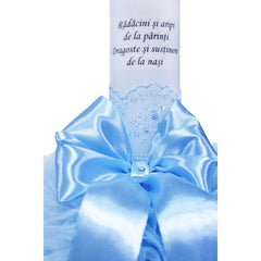 Lumanare bleu �Radacini si aripi� pentru botez, cu tulle bleu si funda, 35x5 cm, REC108