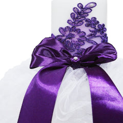 Lumanare tip fusta pentru botez din tulle alb stralucitor si dantela mov, 45x7 cm, REC1449