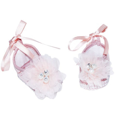 Pantofiori somon deschis cu floricica si perlute pentru botez, REC853