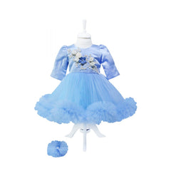 Rochie bleu cu aplicatii florale decorative si volanase pentru botez, 2 piese, rochie, bentita, REC841