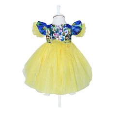 Rochie galbena cu imprimeu floral multicolor si trena, 3 piese, rochie, bentita, botosi , REC1194