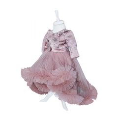 Rochie roz pudrat cu trena si aplicatii decorative pentru botez, 2 piese, rochie, bentita, REC824