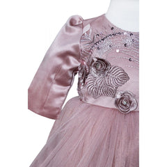 Rochie roz pudrat cu trena si aplicatii decorative pentru botez, 2 piese, rochie, bentita, REC824