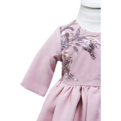 Rochita eleganta pentru botez cu dantela aplicata, roz, REC1622