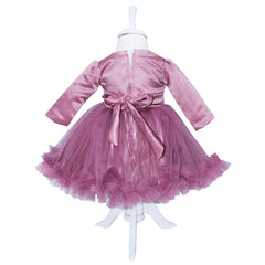 Set complet pentru botez compus din 11 piese, rochie roz pudrat, pantofiori, lumanare si trusou brodat , REC1587