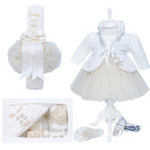 Set complet pentru botez compus din 13 piese, rochie alb-ivoire cu turban, bolero si gogosari, pantofiori, lumanare tip glob si trusou brodat "Cu mult drag de la nasi" format din 7 piese, REC1592