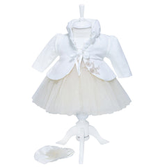 Set complet pentru botez compus din 13 piese, rochie alb-ivoire cu turban, bolero si gogosari, pantofiori, lumanare tip glob si trusou brodat "Cu mult drag de la nasi" format din 7 piese, REC1592