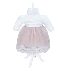 Set complet pentru botez compus din rochie roz pudrat cu bolero, gogosari si turban, pantofiori, lumanare tip glob cu fluturi si trusou brodat "Cu drag de la nasi" format din 7 piese, REC1578