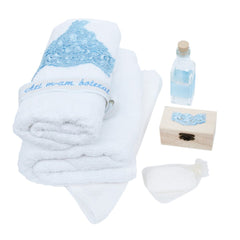 Trusou alb-bleu pentru botez, compus din prosop bebe, prosop preot, panza mir, sapun, fasa, sticluta mir, cutiuta prima suvita, 7 piese, REC1399