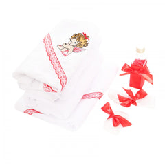 Trusou botez brodat cu ingeras, alb-rosu, 7 piese, Recostore, REC1762
