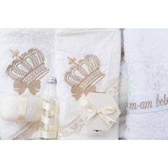 Trusou brodat cu coroana pentru botez, 7 piese, crem, Recostore, REC2233