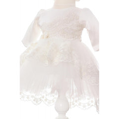 Trusou complet pentru botez de fete, rochita ivoire cu trena, lumanare cu bebelus, trusou brodat cu fluturi si pantofiori, 11 piese, Recostore, REC2305