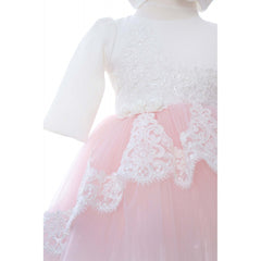 Trusou complet pentru botez de fete, rochita roz cu trena, lumanare cu coroana, trusou brodat cu Coroana si pantofiori, 11 piese, Recostore, REC2303