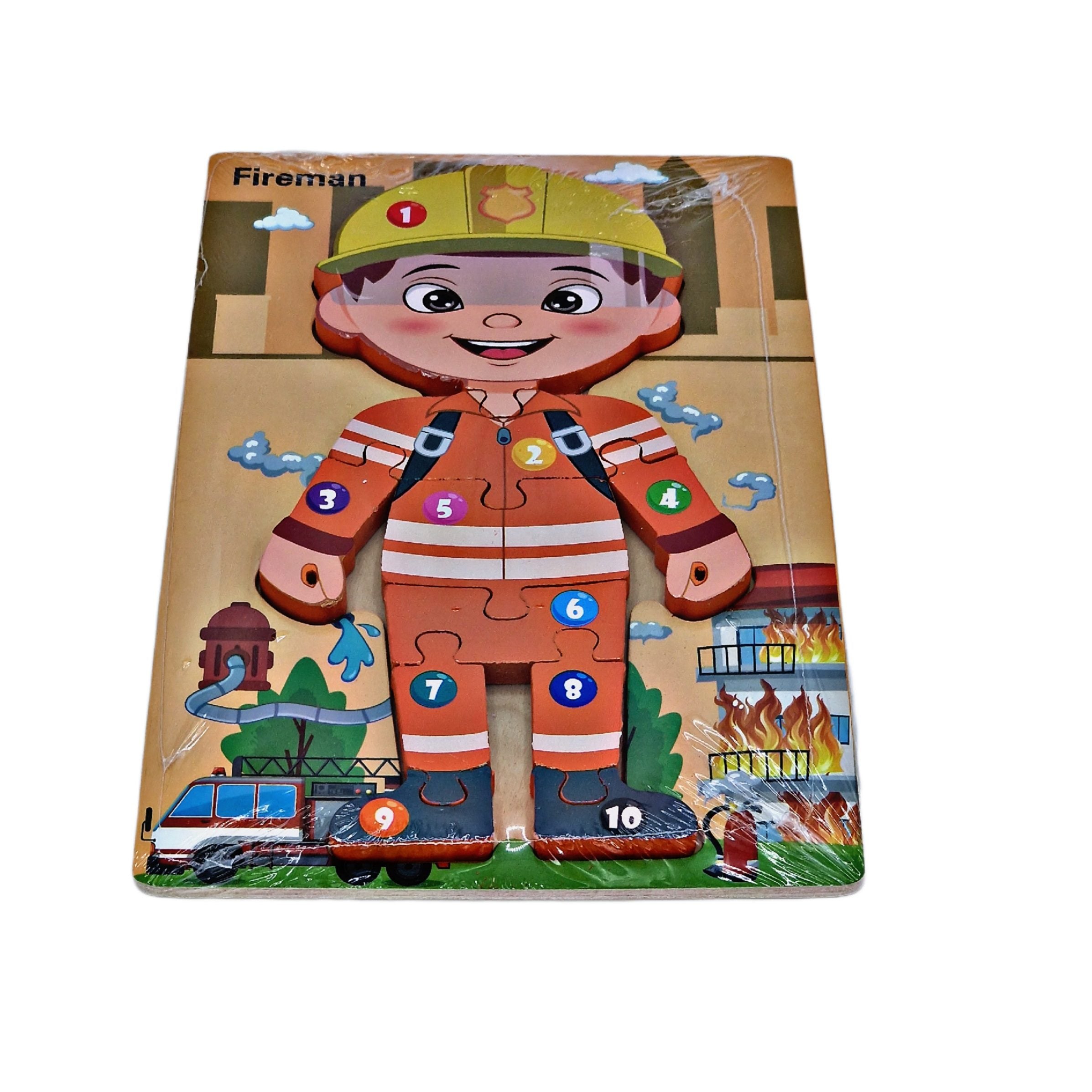 Puzzle din lemn, model pompier, dimensiune 22cm x 15cm x 1cm, 11 piese, REC2950