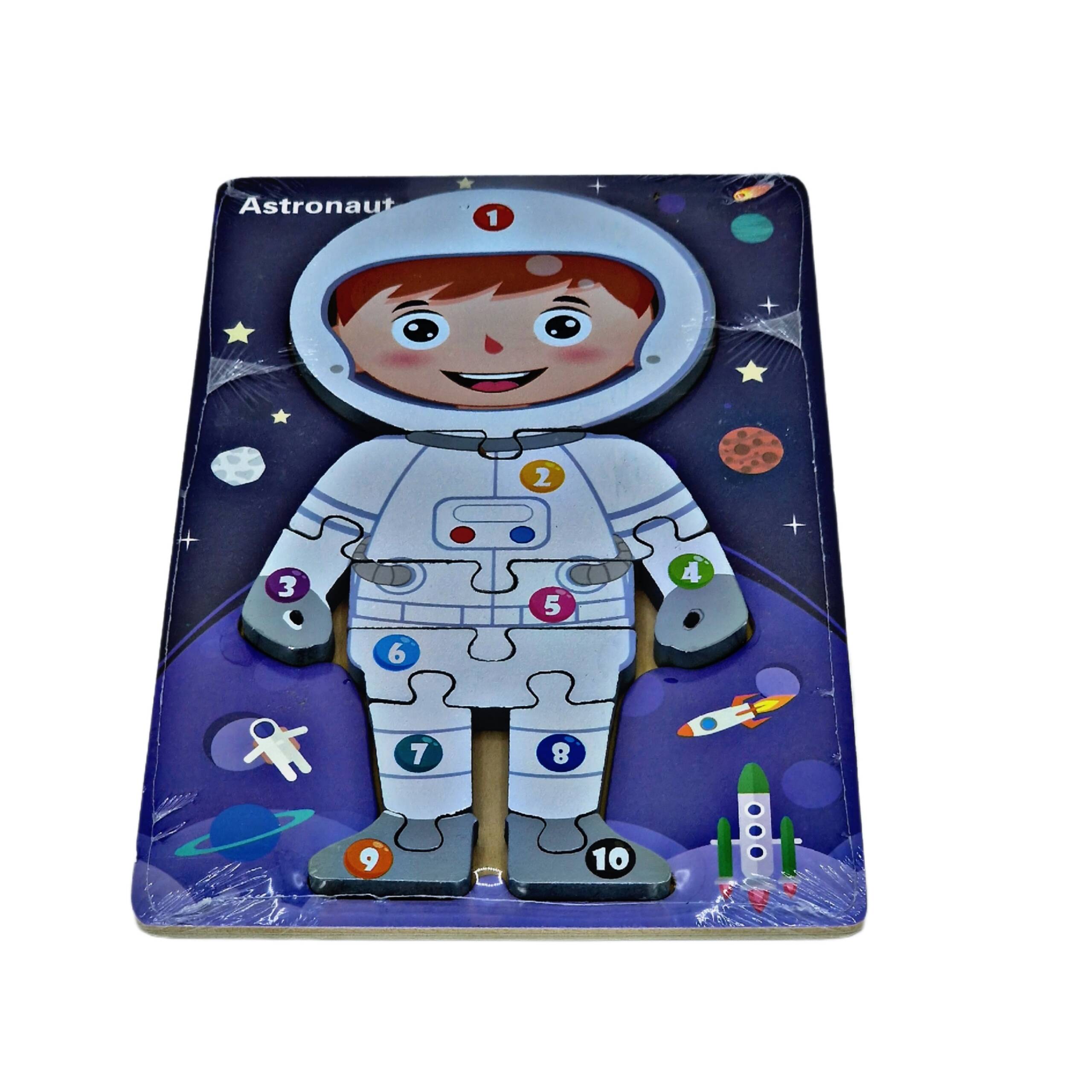 Puzzle din lemn, model astronaut, dimensiune 22cm x 15cm x 1cm, 11 piese, REC2951