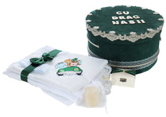 Set botez cu Safari, verde, costum cu aripi, trusou si lumanare, REC3155