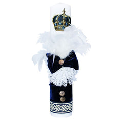 Set complet pentru botez, costum de print, lumanare cu coroana aplicata, trusou brodat cu coroana de print si mesajul " Cu drag de la nasi", 13 piese, alb-bleumarin, REC396