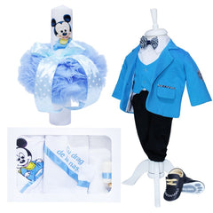 Set complet pentru botez, lumanare bleu cu Mickey Mouse, costum turcoaz din bumbac, trusou imprimat cu Mickey Mouse si mesajul "Cu drag de la nasi" si pantofiori, 13 piese, REC912