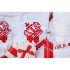 Trusou brodat cu coroana pentru botez de fete, 7 piese, rosu, Recostore, REC2239